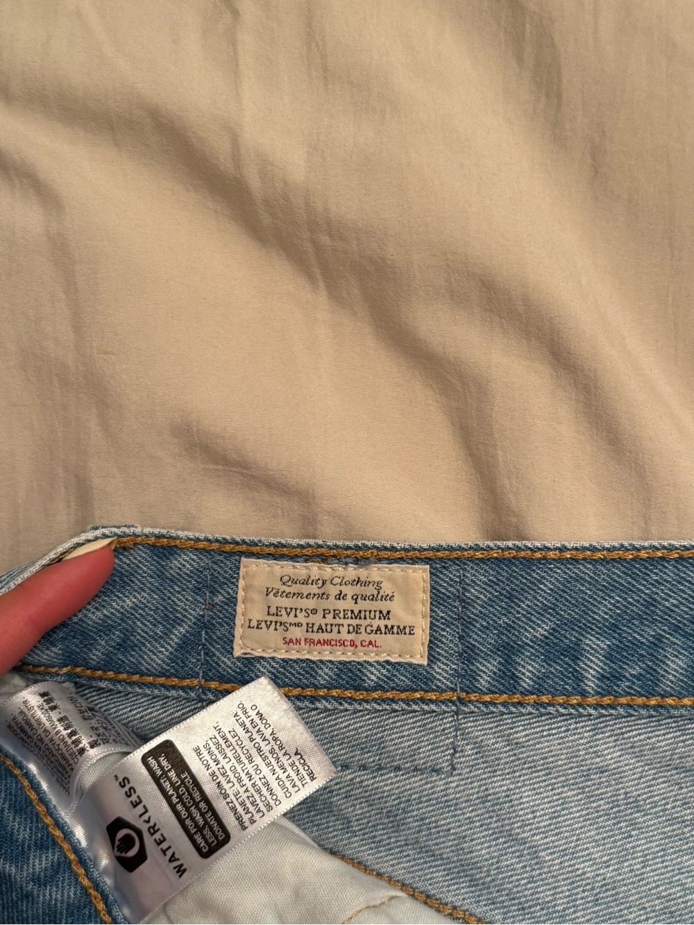 Levi's 501 Light Blue Denim Shorts - Picture 3 of 4